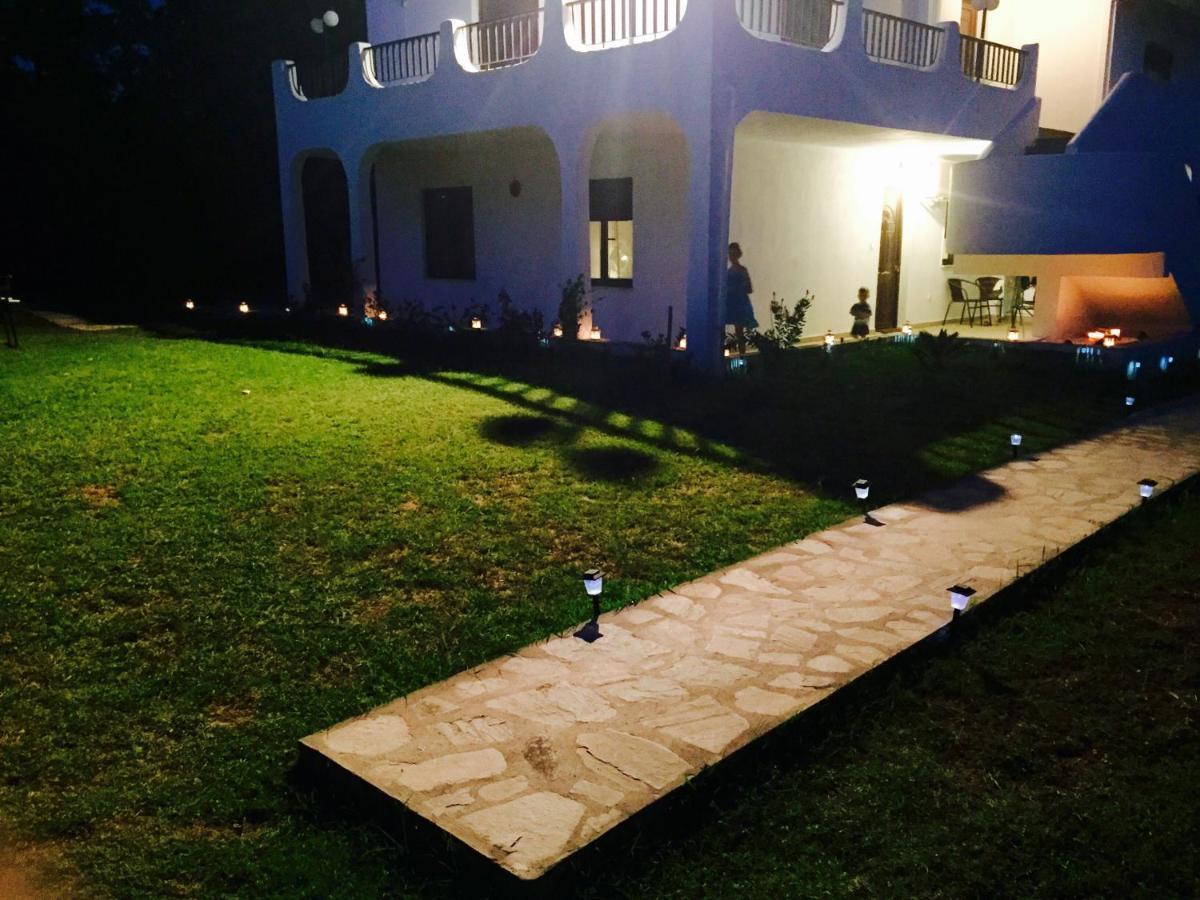 Simplicity At Iris Accommodation Psakoudia Exterior photo