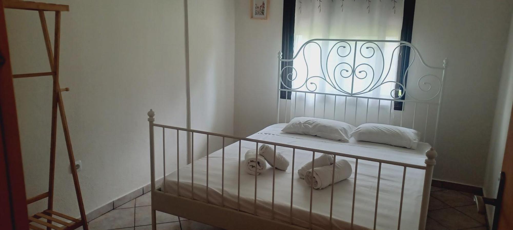 Simplicity At Iris Accommodation Psakoudia Exterior photo